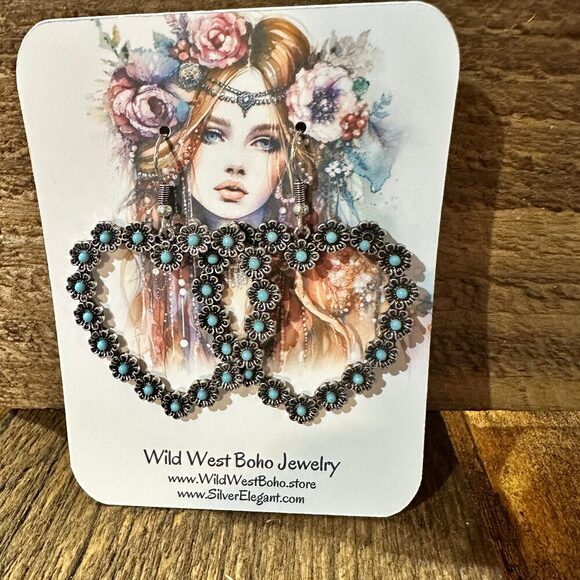 Vibrant‎ Turquoise Heart Earrings with Bohemian Floral Design - Picture 2 of 8